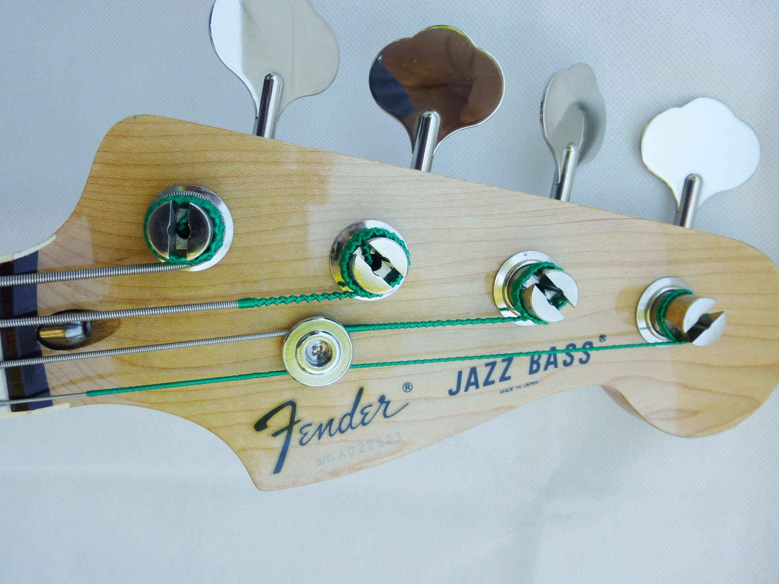 1985 Fender Jazz Bass Japan Sunburst Black Guard Rosewood Neck
